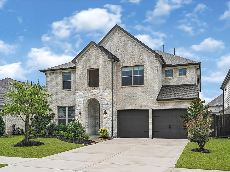 1st image of 2842 Acacia Grove Dr