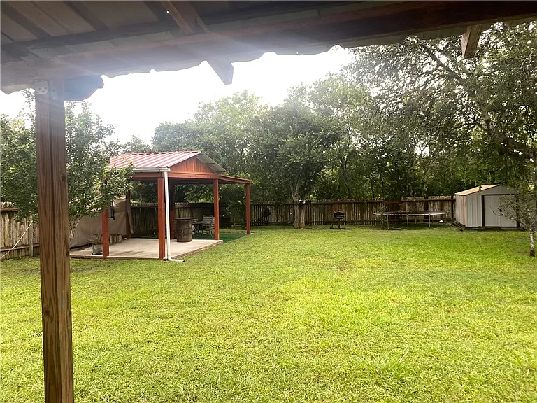 907 N Hugo St — Photo 13