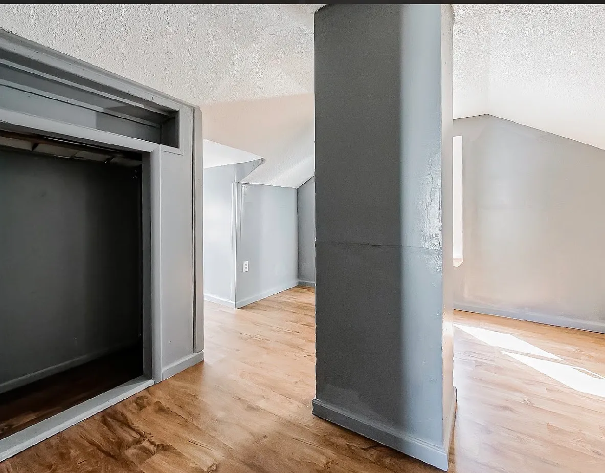 4 bed, 707 sqft, $1,450 — Photo 2