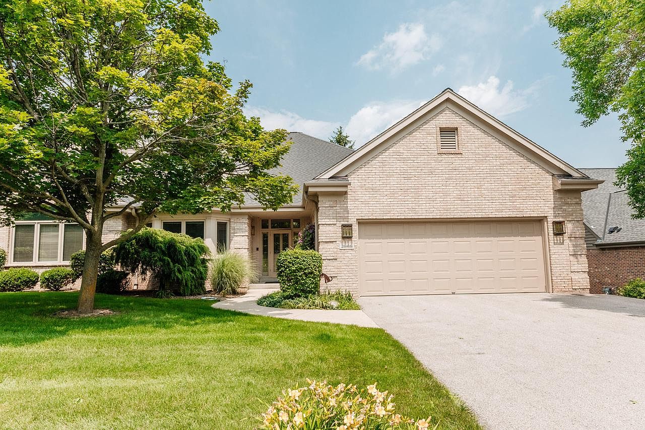 2646 West Lake Isle Dr, Mequon, WI 53092 Zillow