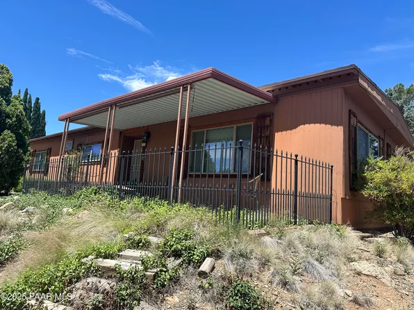 1341 N Albino Trl, Dewey, AZ 86327