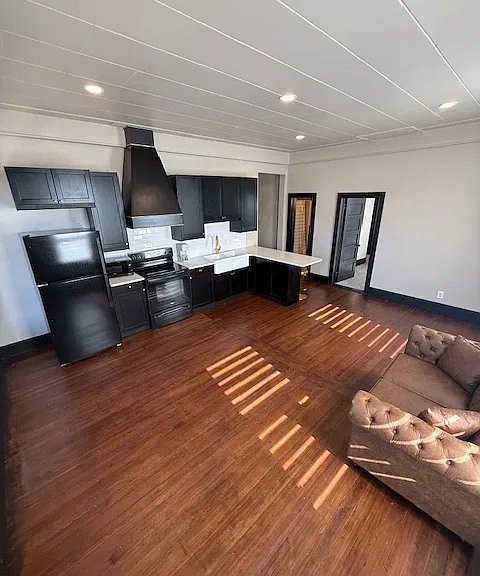 516 Broadway St #4 — Photo 3
