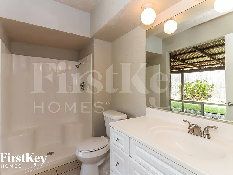 16518 Royal Mile Ln — Photo 12