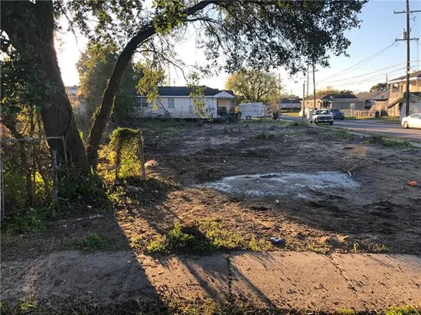 3340 Pauger St, New Orleans, LA 70119