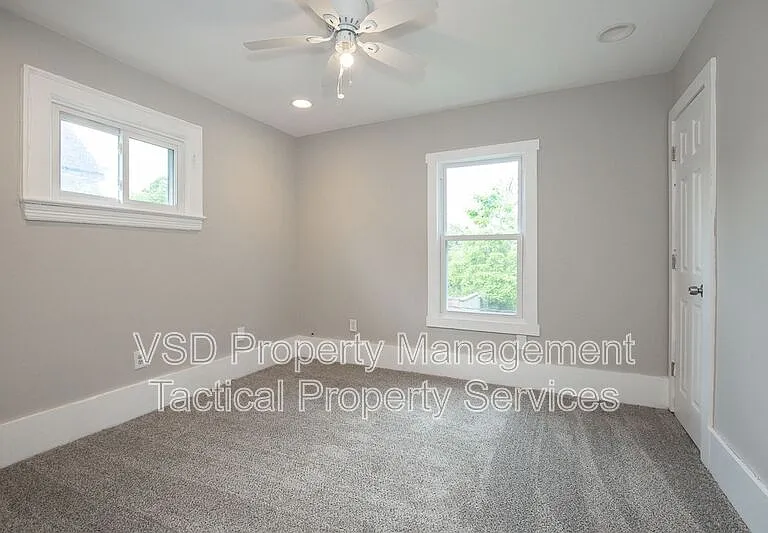3694 E 147th St #UP — Photo 24
