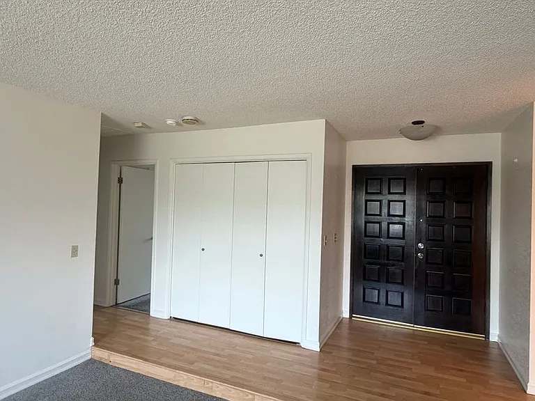 2103 Beechwood Ct — Photo 9
