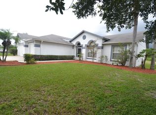 10515 Anglecrest Dr, Riverview, FL 33569
