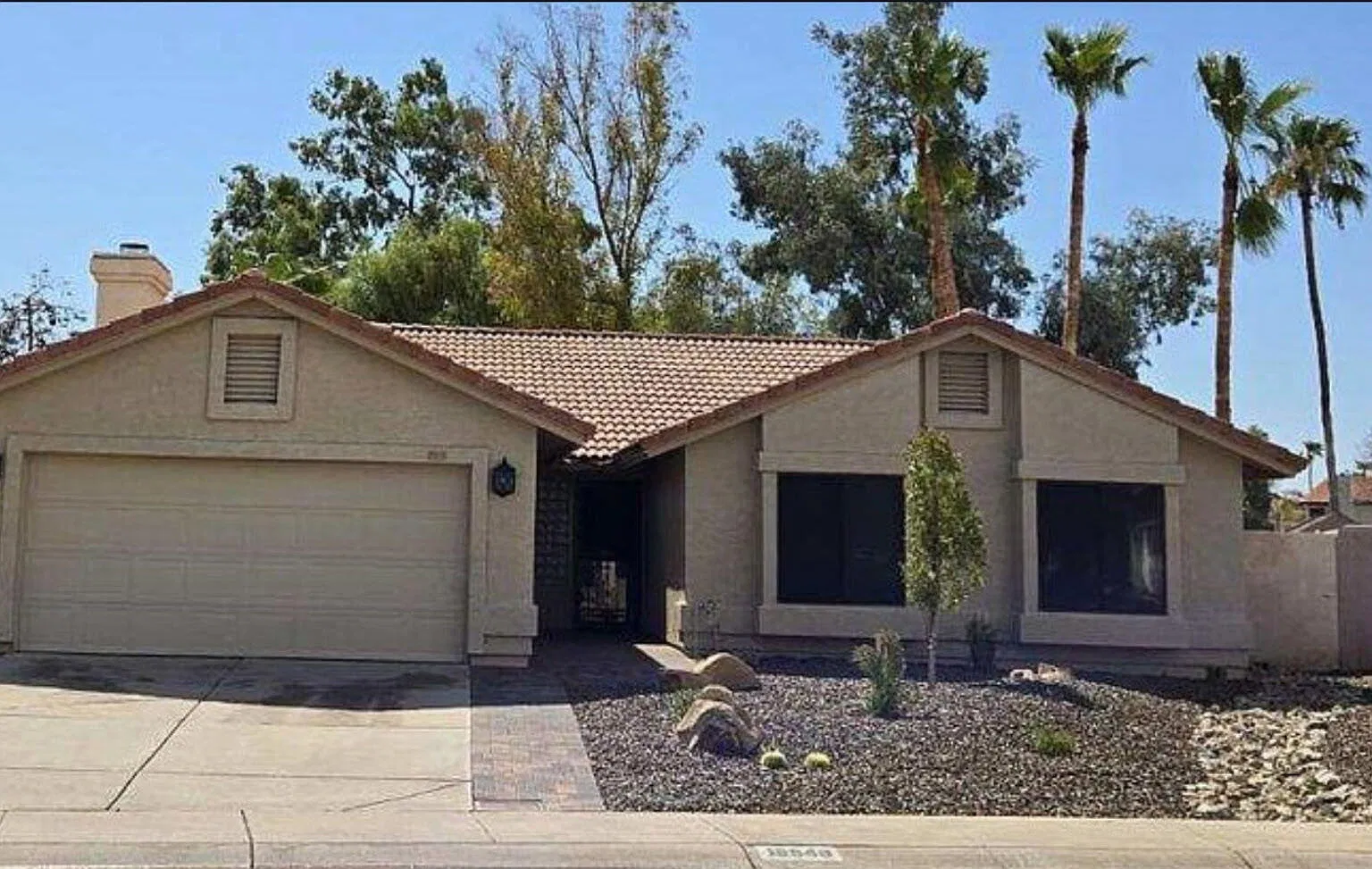 4 bed, 2.0 bath, 1792 sqft, $2,800 — Photo 1