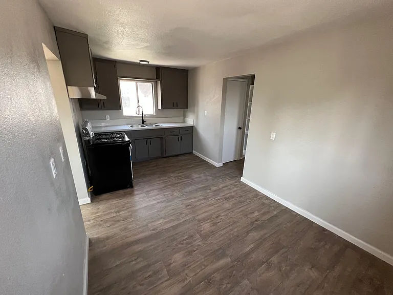 7391 Alder Ave #4 — Photo 4
