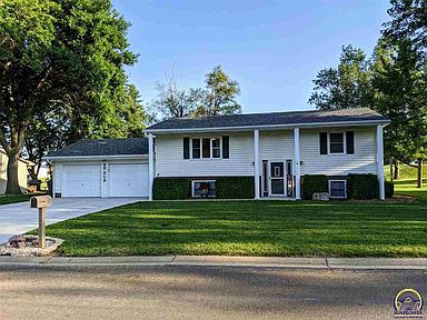 8 E Elk St Seneca Ks 66538 Zillow