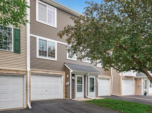 15516 Float Ln #137, Saint Paul, MN 55124