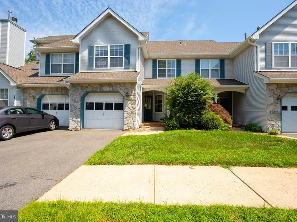 91 Heather Ct, Monmouth Junction, NJ 08852
