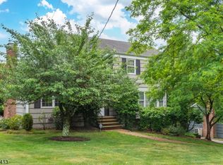 35 Haller Dr, Cedar Grove, NJ 07009