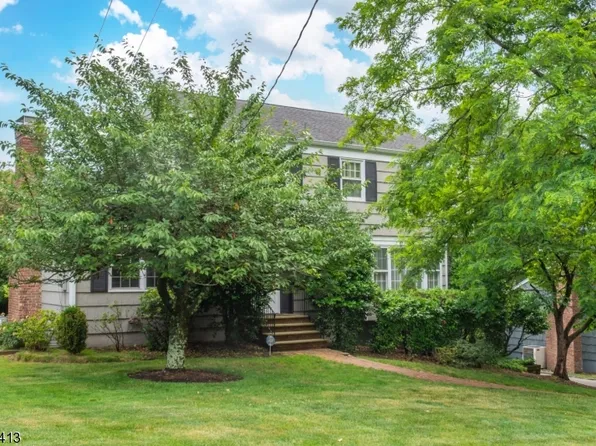 35 Haller Dr, Cedar Grove Twp., NJ 07009