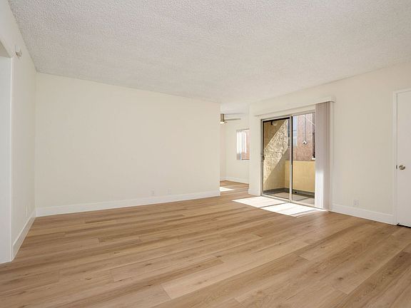 3rd image of 1518-1522 Euclid St #1522-20