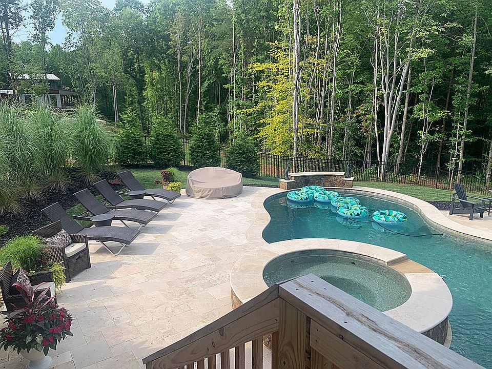 2nd image of 149 Hidden Meadows Dr #3