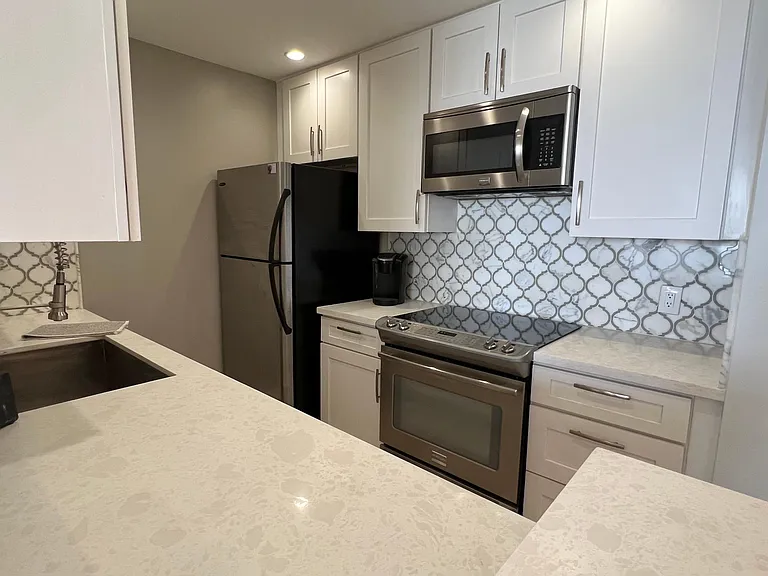 1140 Ocean Blvd #3 — Photo 24