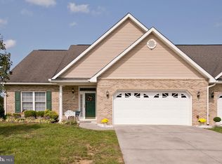 228 Lynn Dr, Stephens City, VA 22655