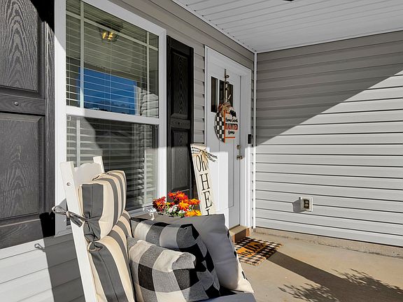 2nd image of 390 Danleigh Way