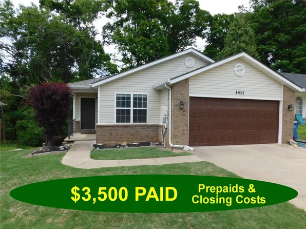 1411 Crescent St, Bentonville, AR 72712