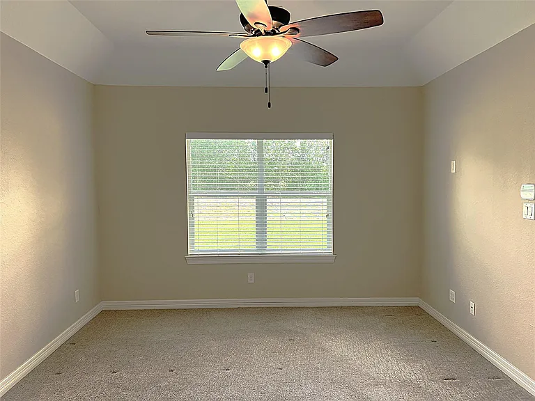 9723 Highland Pointe Dr — Photo 17