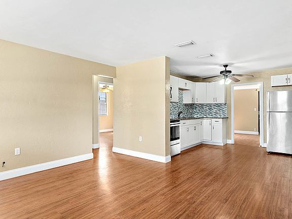 4th image of 46 Palm Dr