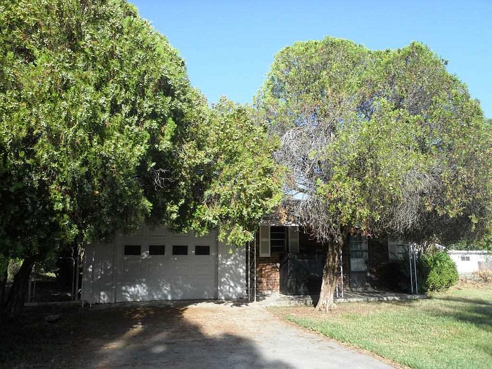 1st image of 301 Highland Dr