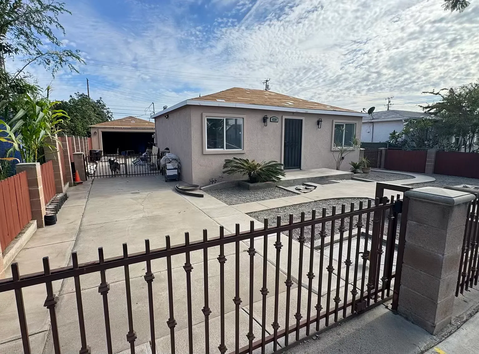 2 bed, 702 sqft, $2,800 — Photo 2