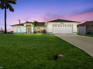 2929 SW 8th Ct, Cape Coral, FL 33914