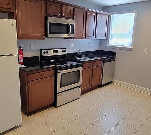 4th image of 1109 N Collington Ave