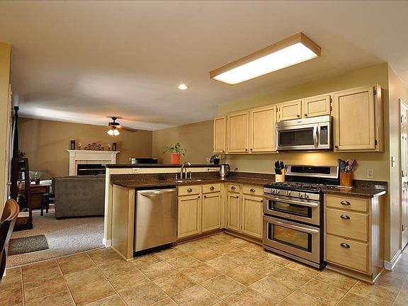 4th image of 6403 Sugar Maple Ct