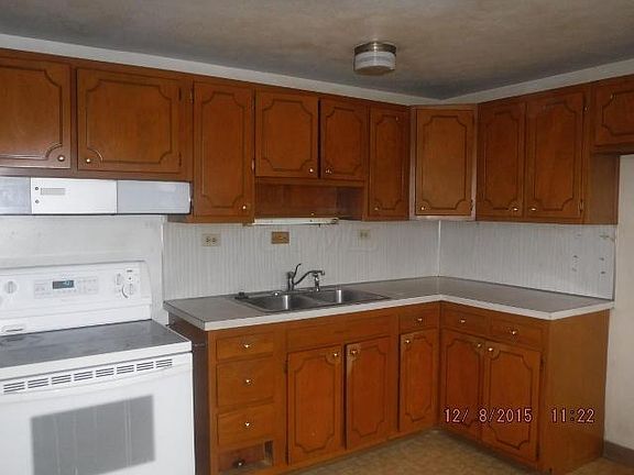 2nd image of 1422 Archmere Sq N