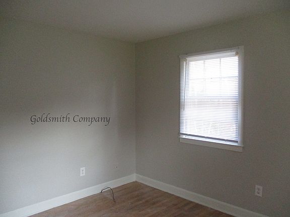 5th image of 13 Lorena Dr