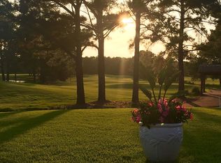 918 Meadowlands Trl NW, Calabash, NC 28467
