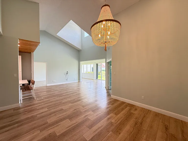 225 N Lakeshore Dr — Photo 38