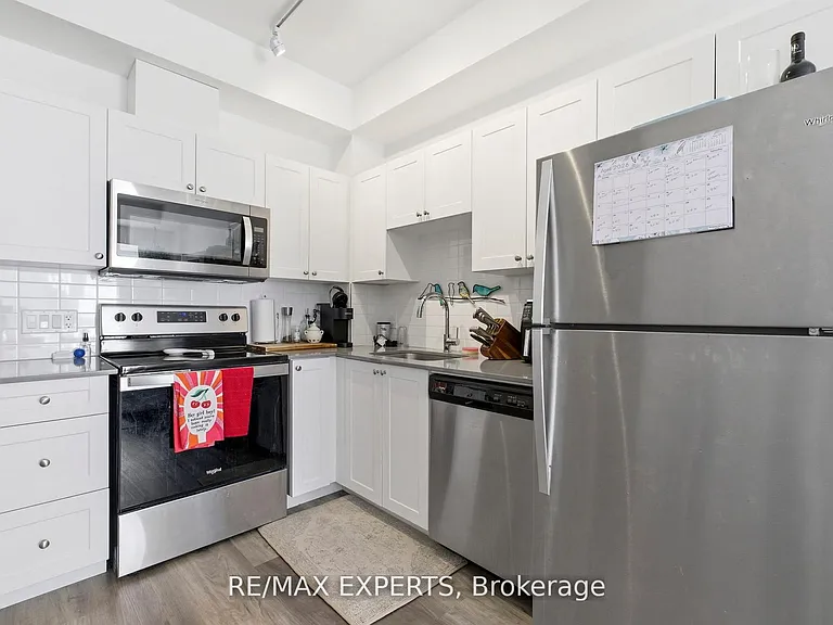 430 Essa Rd #325 — Photo 11