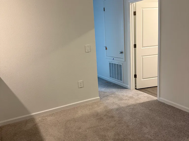 5470 NW 22nd Dr — Photo 7