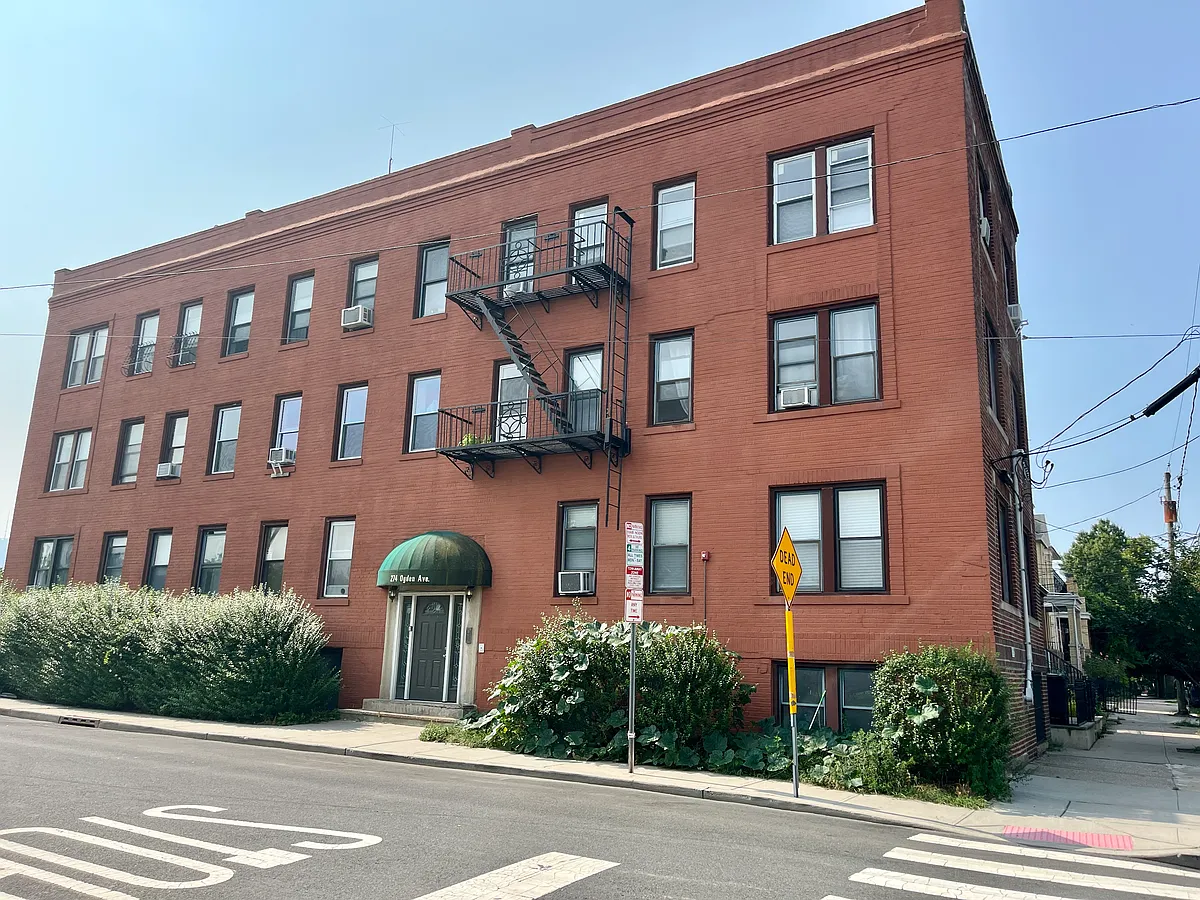 Photo 2 of 21 - 274 Ogden Ave #1 - Jersey City, NJ Building Photo - 274 Ogden Ave #1