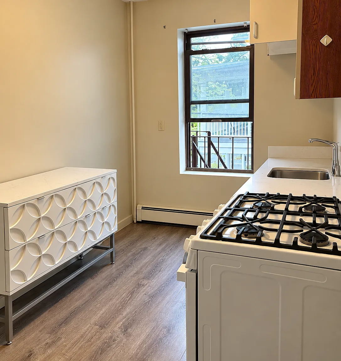2 bed, $2,685 — Photo 4