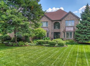 721 Goldenrod Dr, Algonquin, IL 60102