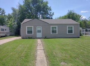 1225 E Arlington Dr, Wichita, KS 67219