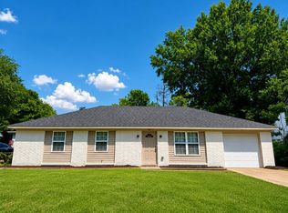 402 Oxford St, West Memphis, AR 72301