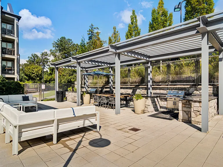 Gables Brookhaven — Photo 8