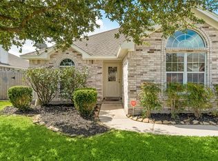 653 27th Ave N, Texas City, TX 77590