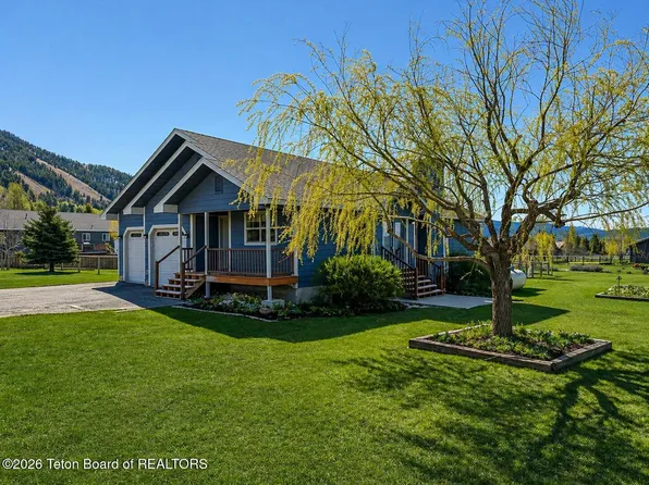 233 Butte Dr, Thayne, WY 83127