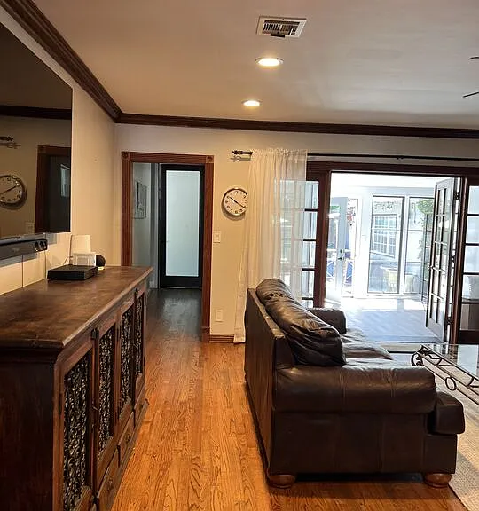 5416 Morella Ave — Photo 6