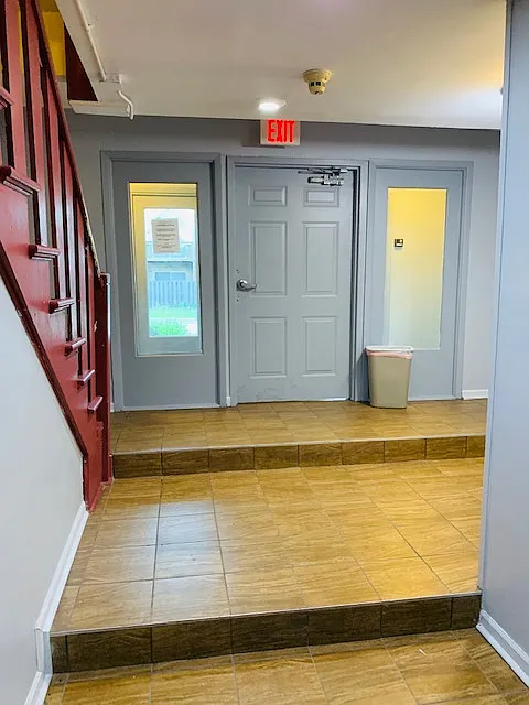 2 bed, 950 sqft, $1,800 — Photo 4