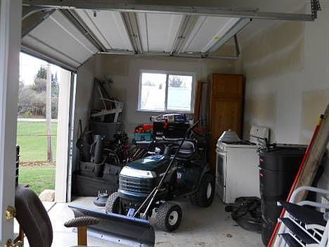 5th image of 4411 Lancashire Ln