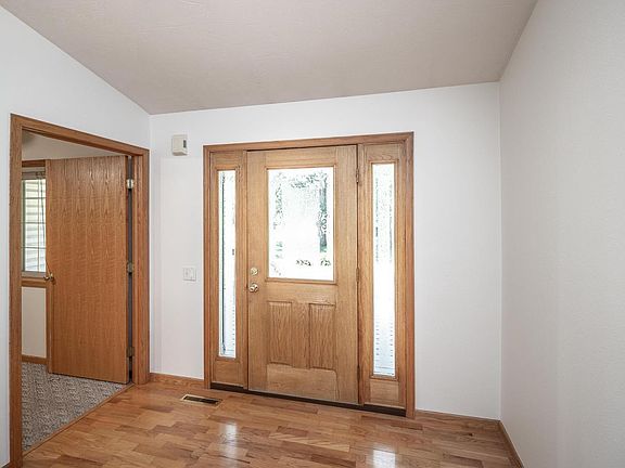 5th image of 700 Ridge Rd