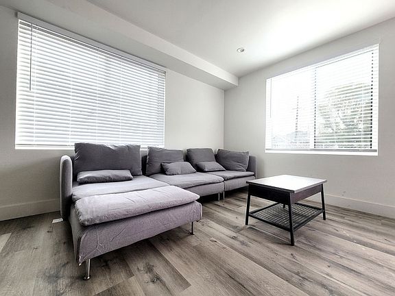 4th image of 1419 W 35th St #56660cda0